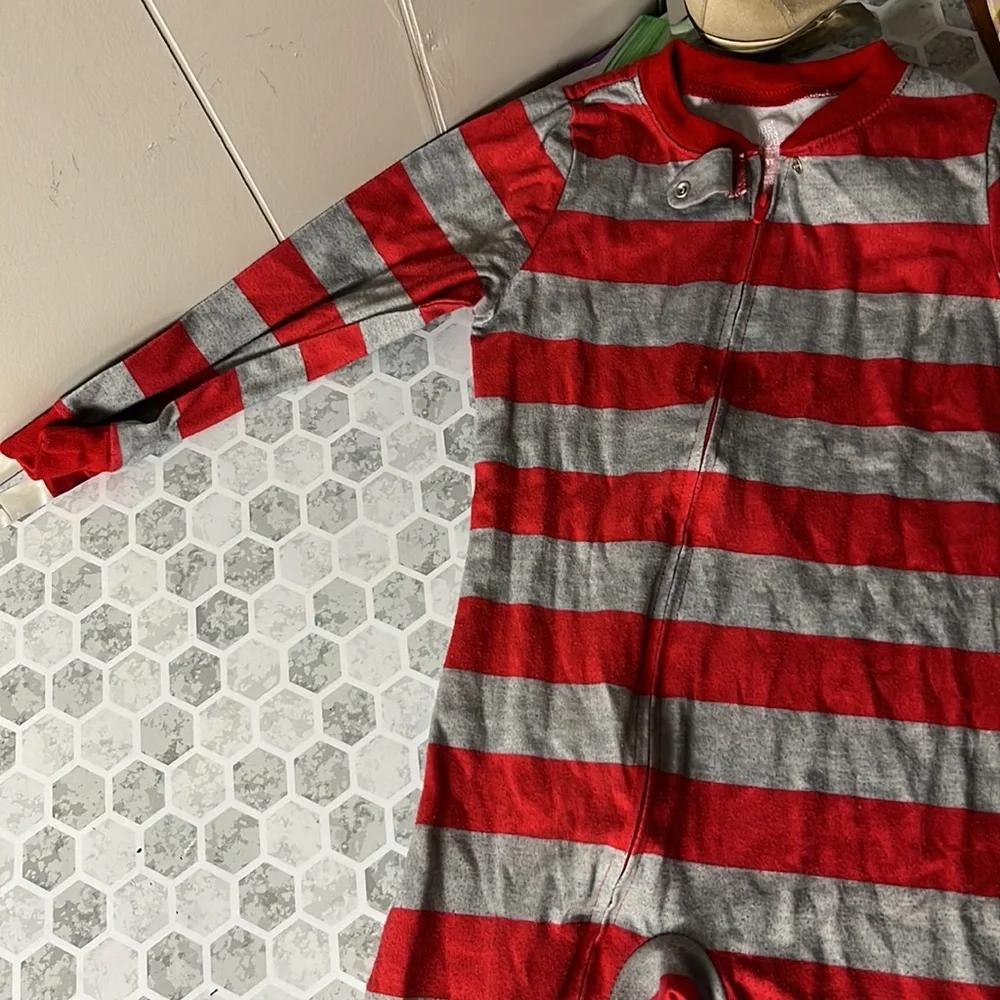 Carters 3T Gray Red Long Sleeve Footie Zip Up Pajamas